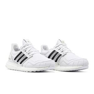 Adidas ultraboost DNA white sneakers men’s size 9 women’s size 10